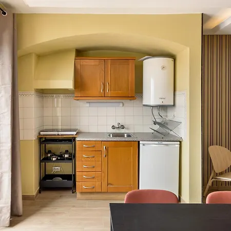 Joivy Charming Apt With Shared Pool In